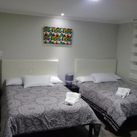 Illari Hotel Riobamba Exteriör bild