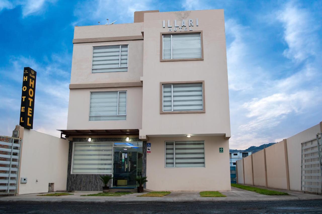 Illari Hotel Riobamba Exteriör bild